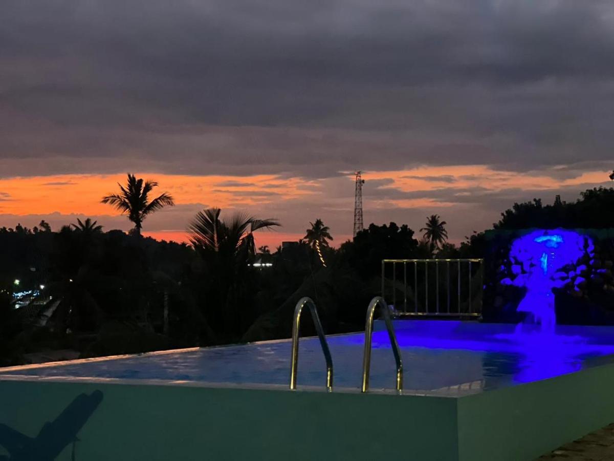 Hotel One World Mirissa Extérieur photo