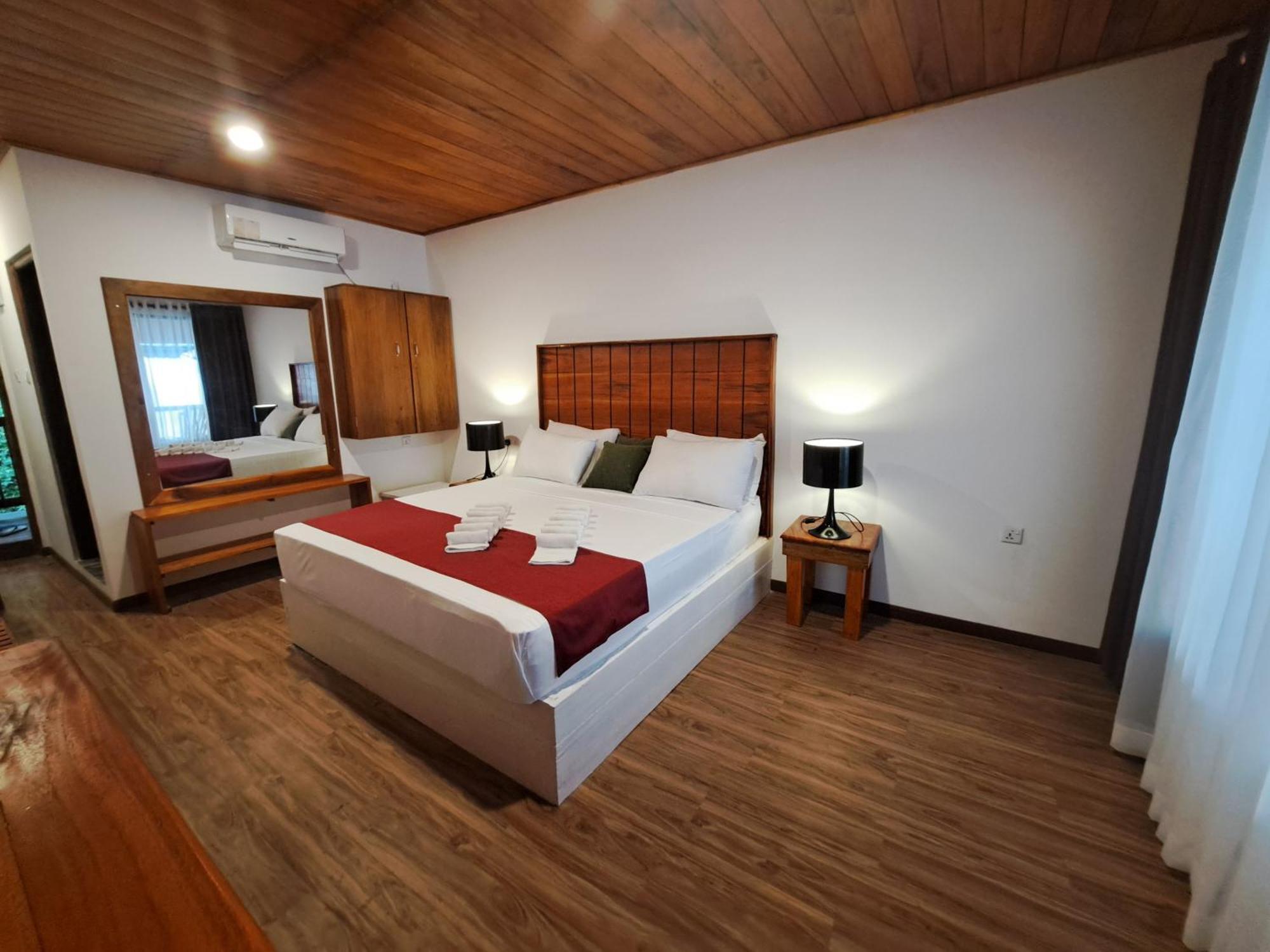 Hotel One World Mirissa Extérieur photo
